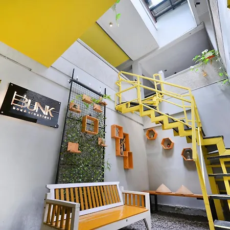 Bunk Bed And Breakfast-2